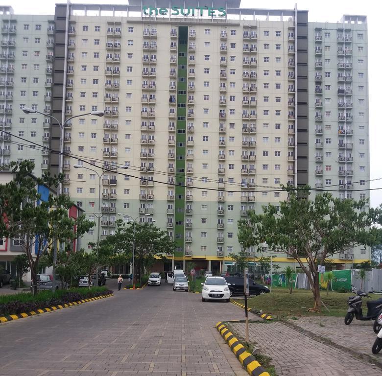Ananda Apartments @ Suites Metro Cicadas Exterior foto